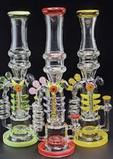 Lookah | Caterpillar Water Pipe | Green