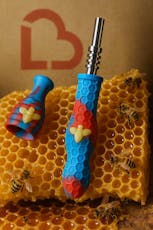 Silicone Dab Straw with Honey Bee - 14mm tip - Asst. Colors