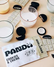 Cookies & Cream Chocolate Bar