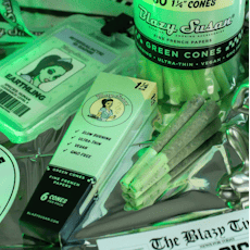 BLAZY SUSAN GREEN CONES 1-1/4" (6CT)