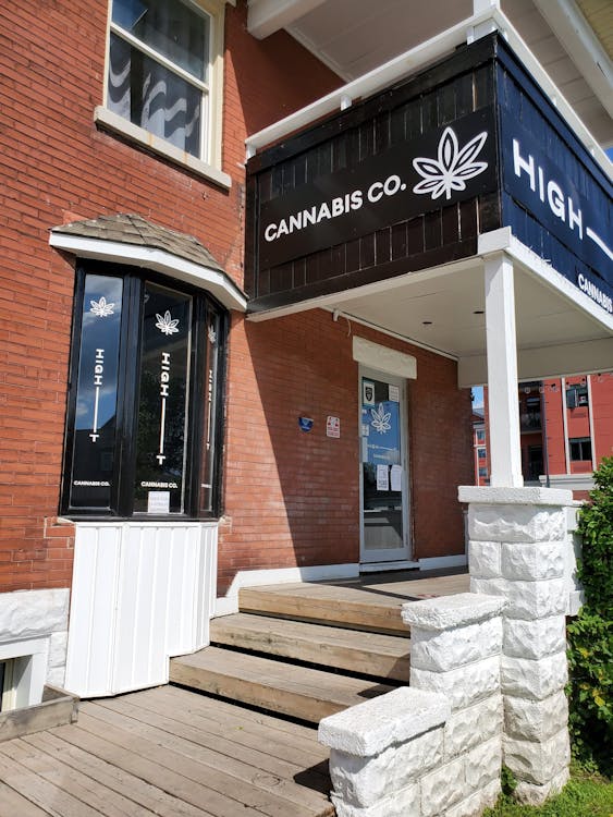 High Tea Cannabis Co - St. Thomas