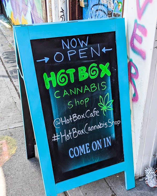 Hotbox Cannabis Shop
