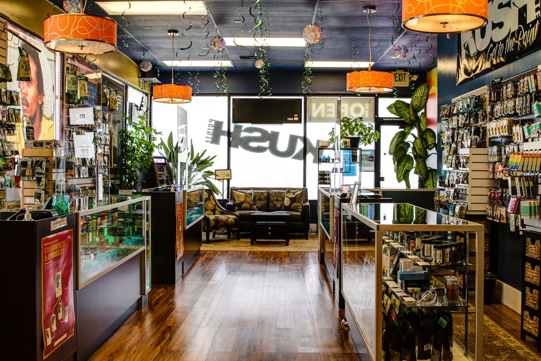 Kush Pointe - Mukilteo