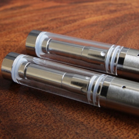 Traveler Extreme Rechargeable Ceramic Disposable Vape Pen