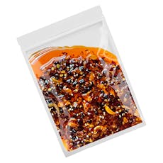 Social Sessions | Yum Yum Factor THC:CBD 1:25 Micro-Dosed VEGAN CHILI CRISP - Social Sessions | Yum Yum Factor THC:CBD 1:25 Micro-Dosed VEGAN CHILI CRISP | 25mg