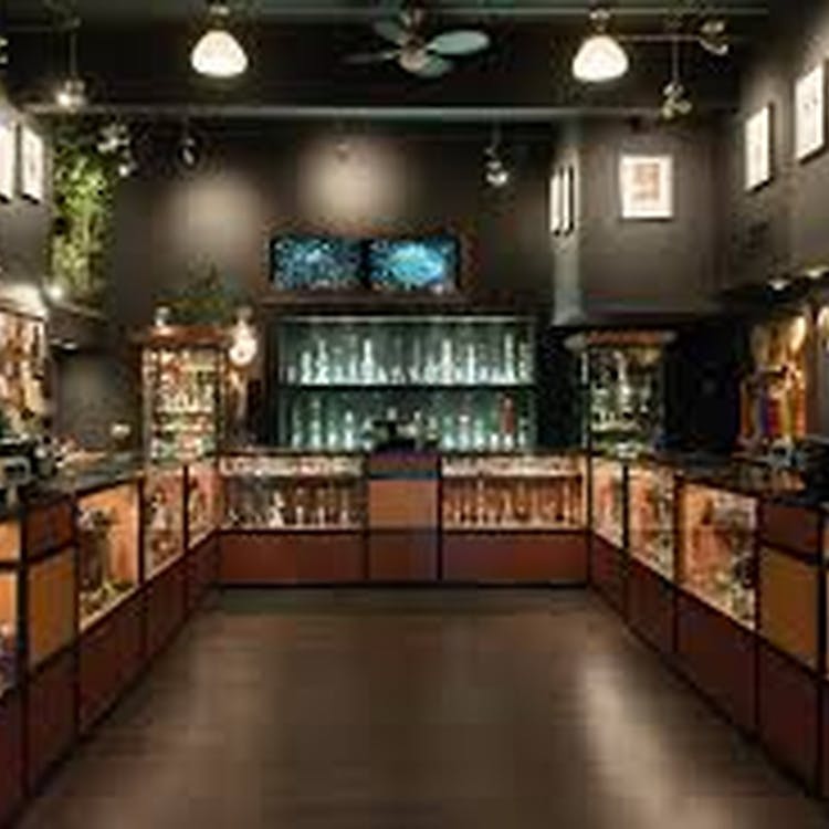 Friendly Stranger Cannabis - 101 Osler Dr