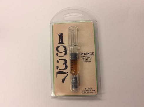 1937 Distillate Syringe