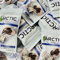 100mg Cookies & Cream White Chocolates by ARCTIC BAKERY