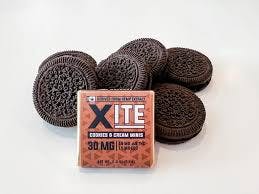 VARIETY 30MG THC *SOLD PER PIECE / COOKIES & CREAM SQUARES